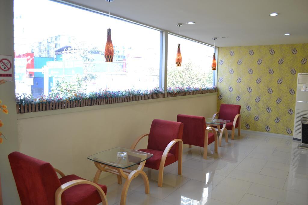 Qingdao Renjia Bussiness Hotel Room photo