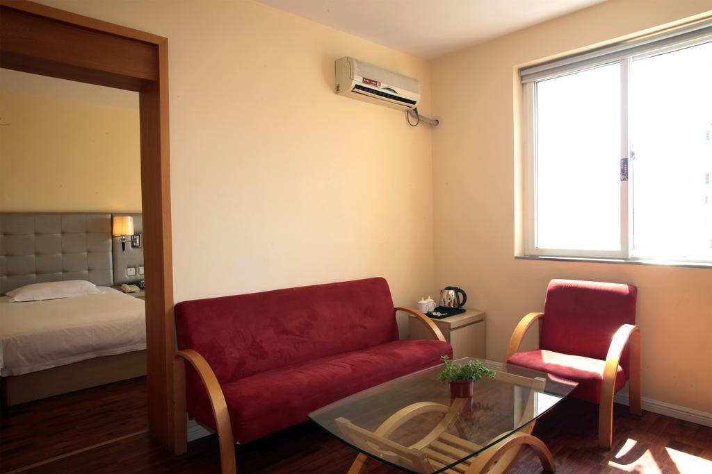 Qingdao Renjia Bussiness Hotel Exterior photo